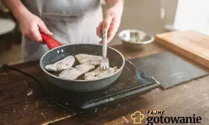 Kiedy solić rybę do smażenia? Sekret soczystości i chrupkości