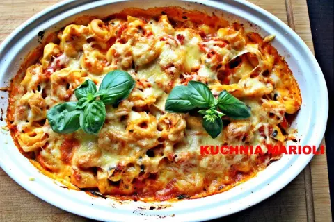 Tortellini na obiad: 5 szybkich pomysłów od sosów po zapiekanki