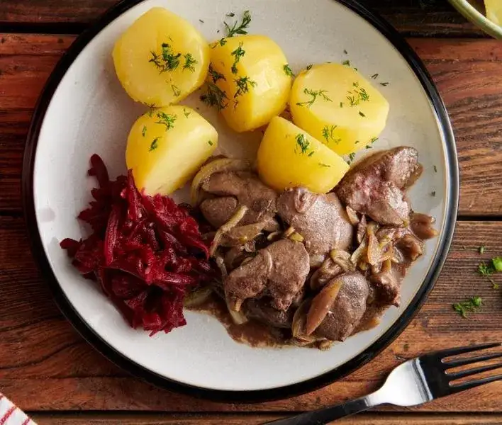 wątróbka drobiowa z cebulką gotowe danie