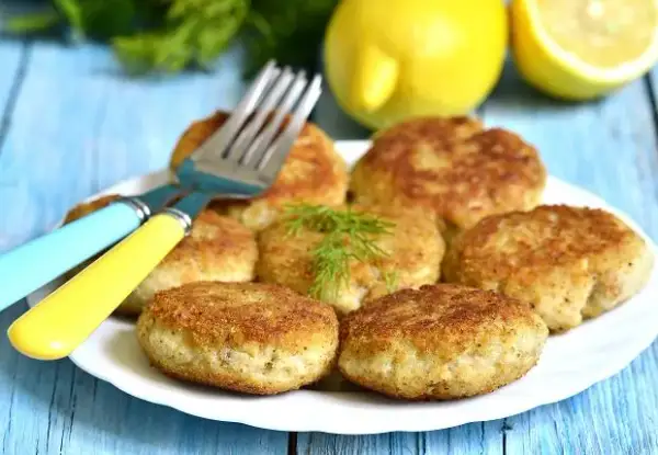 Piątkowy obiad: Ryby, pierogi i szybkie dania bez mięsa